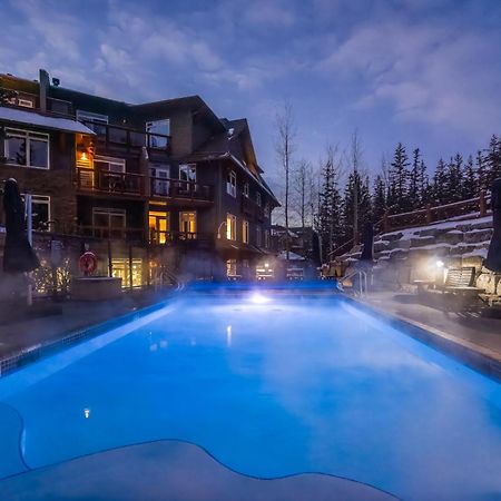 Blackstone Mountain Lodge By Clique Канмор Экстерьер фото